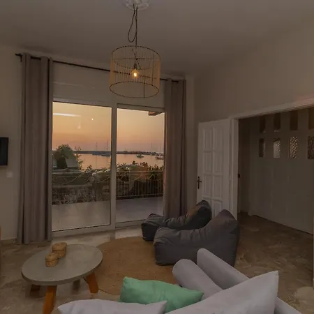 Daire Phaos I Kyparissia