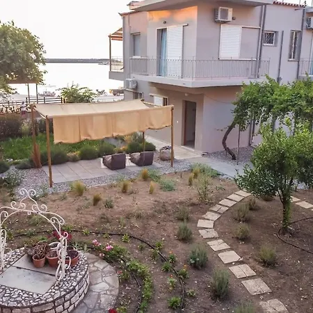 Phaos I Apartment *